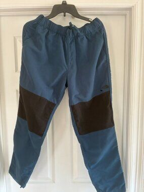 North Face Men's Medium Nylon pants, fair condition